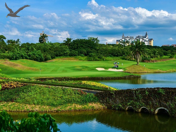 Predstavlja Albatross Sport: Top 10 golf igrišč za 2024-2025